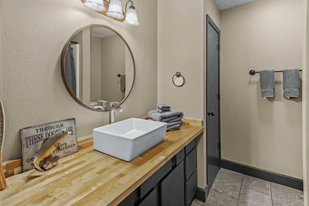 Stonegate Lodge Bear'S Den Kitchen, Pool, Firepit, Wifi ,Smart Tvs Eureka Springs Exteriör bild